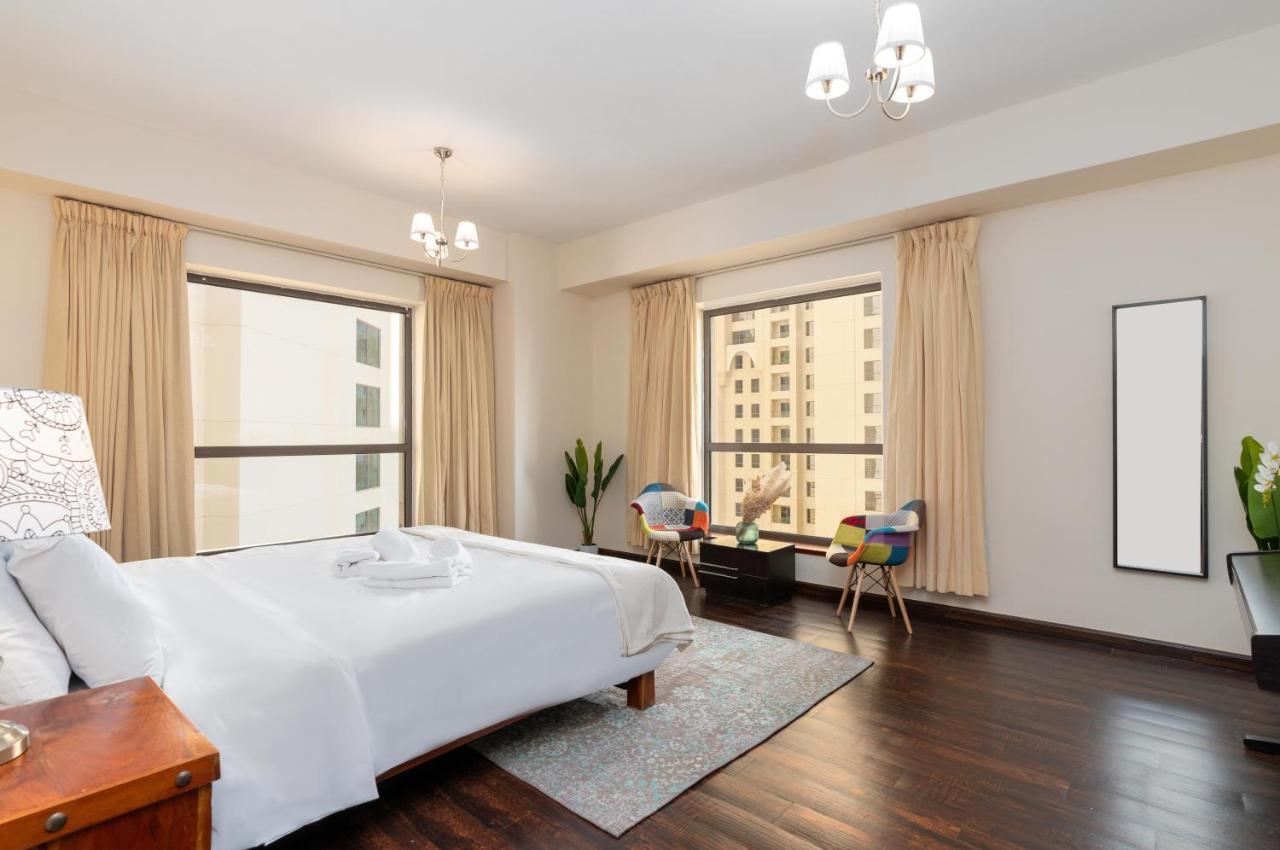 Spacious 5 Beds 3 Min From The Jbr Beach ドバイ エクステリア 写真