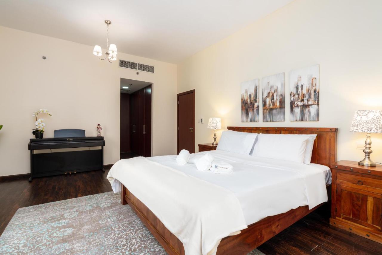 Spacious 5 Beds 3 Min From The Jbr Beach ドバイ エクステリア 写真